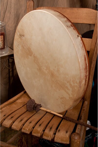 Dobani FD12AH Pretuned Calfskin Headwood Frame 12-Inch Drum